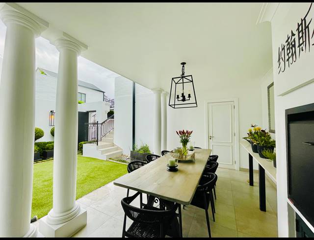 4 BEDROOM TOWNHOUSE RENTED IN HYDE PARK